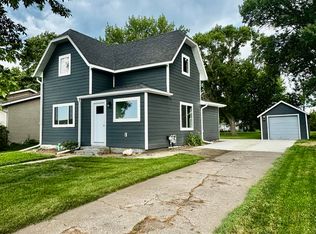 310 S 3rd St, Arlington, SD 57212