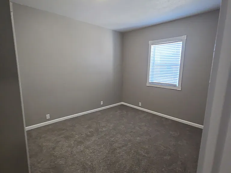 4051 Taft Ave — Photo 4
