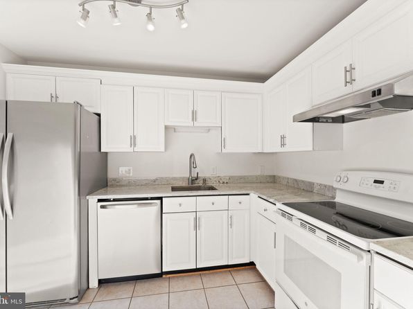 6001 Little Brook Ct