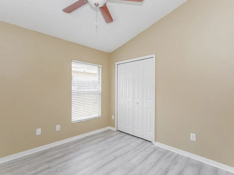 6719 Summer Cove Dr — Photo 14