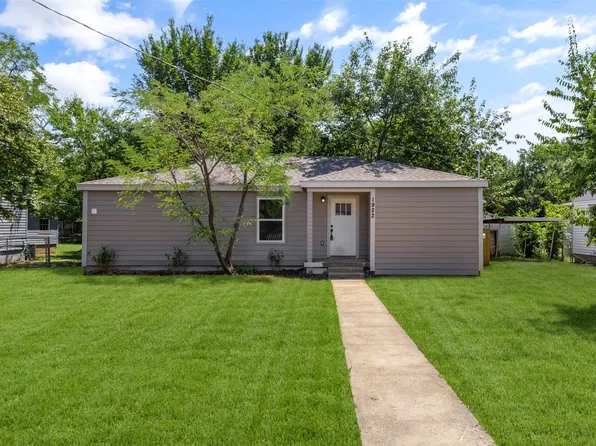 1922 Pembroke St, Irving, TX 75060