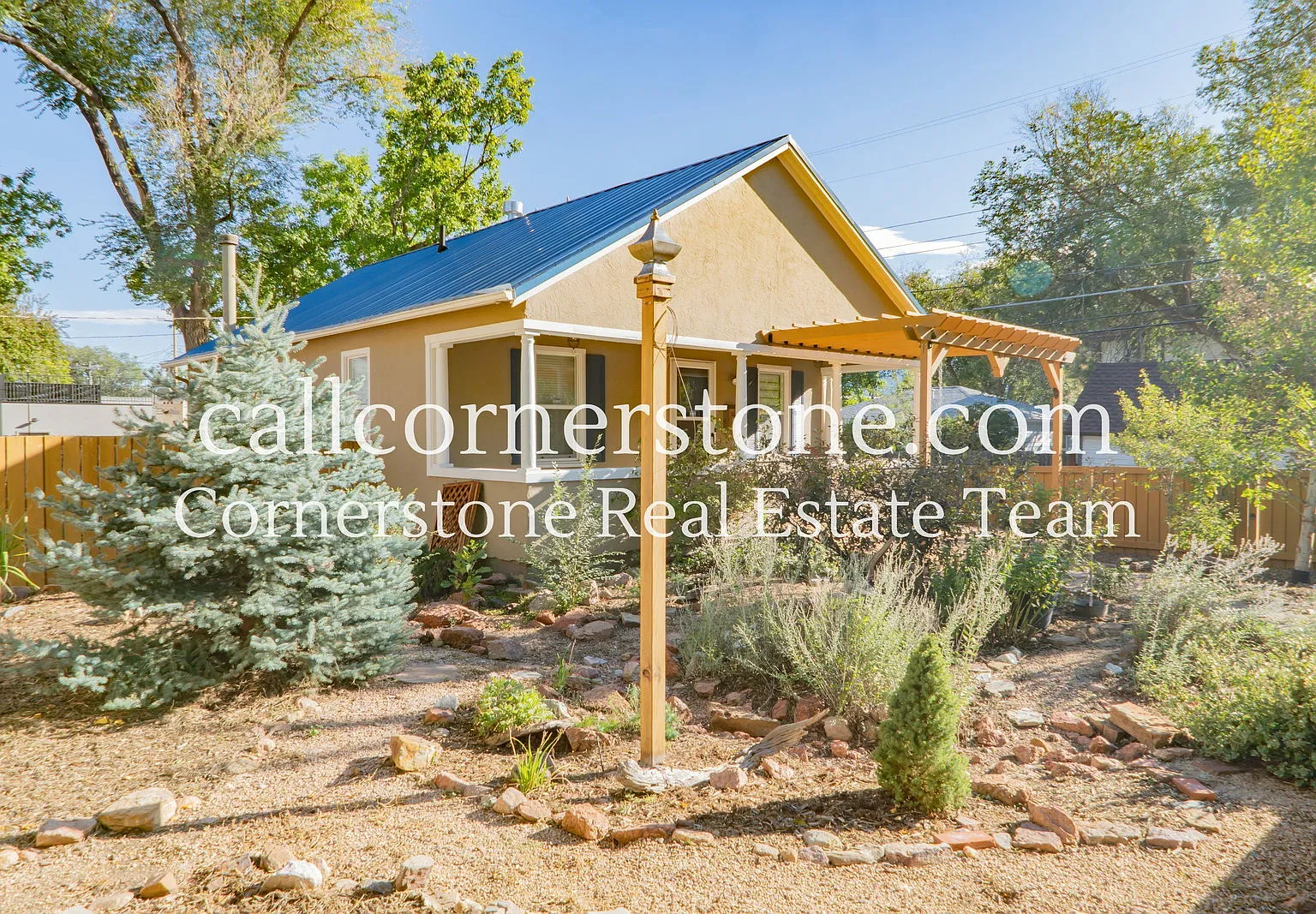 4 bed, 2.0 bath, 1440 sqft, $2,372 — Photo 1
