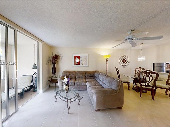 2nd image of 2800 W Sunrise Lakes Dr #101