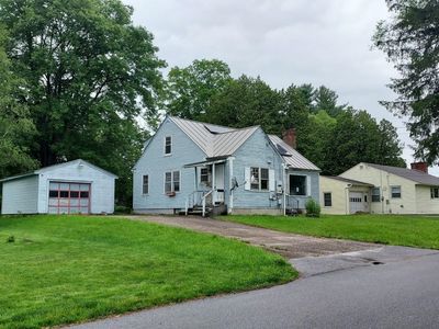 6 Avenue B, Rutland, VT, 05701