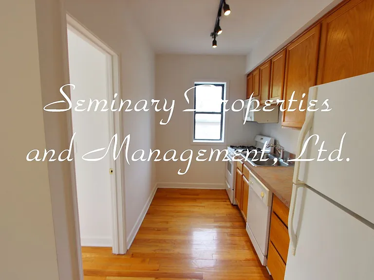 Great apartments in the heart of Uptown, one block from the red line — Photo 62