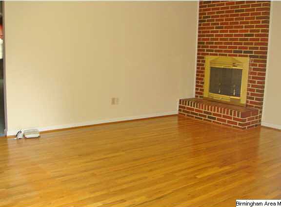 3rd image of 118 21st Ave NW