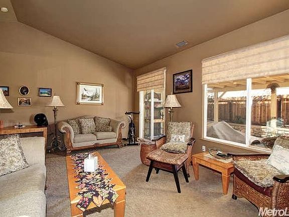 4th image of 103 Fuller Ct