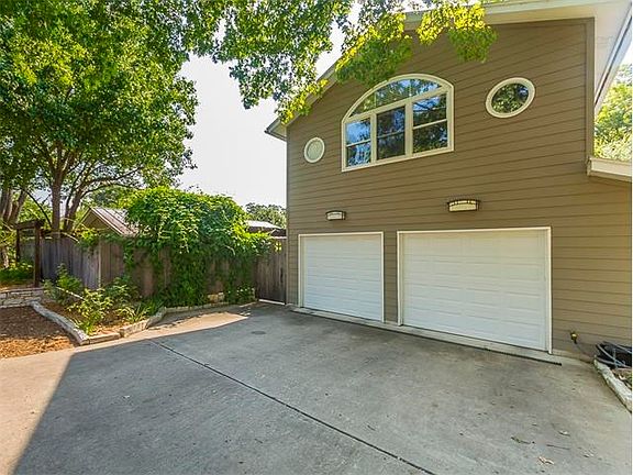 5th image of 1821 Margaret St