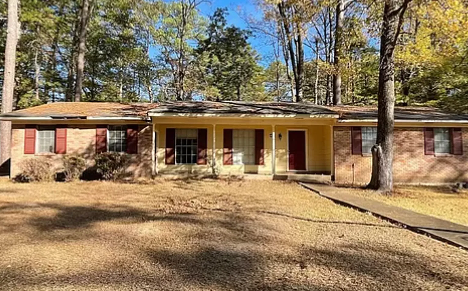 3 bedroom 2 bath home available for rent — Photo 1