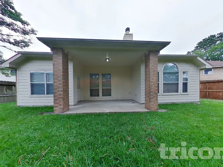 19235 Relay Rd — Photo 17