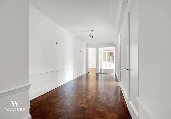 4th image of 1160 Park Ave #14B