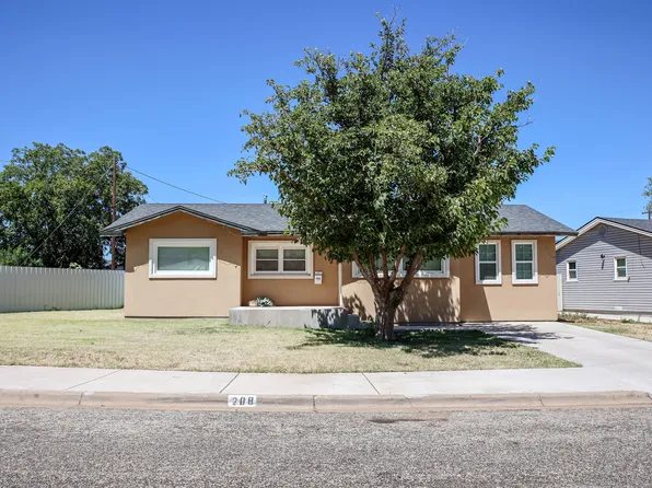 208 Flint Dr, Levelland, TX 79336