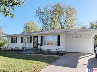2109 Lincoln St, Beatrice, NE 68310