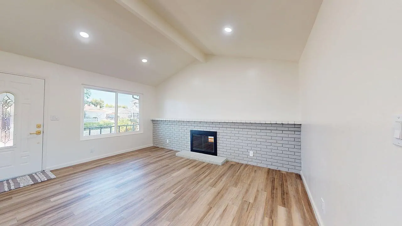 32466 Lake Berryessa Dr — Photo 1