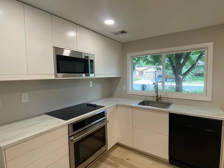 1159 Lefthand Dr #B — Photo 4