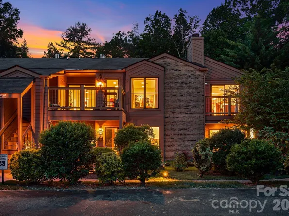 60 Ravencroft Ln, Asheville, NC 28803