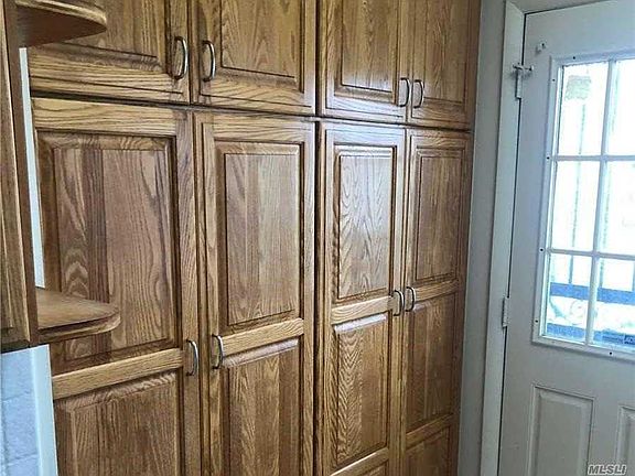 3rd image of 107-67 110th St