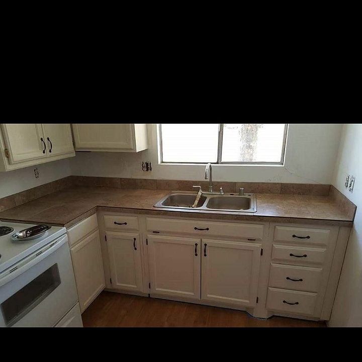 2nd image of 516 Indiana St SE #A