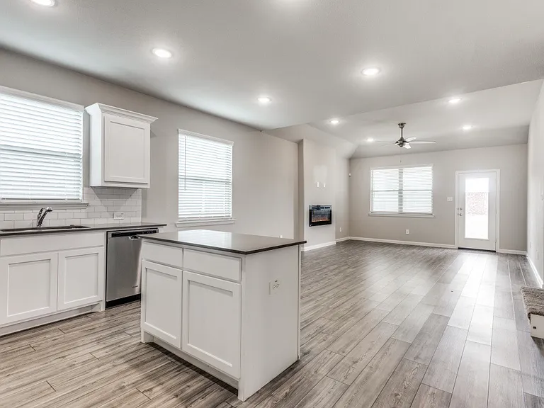 5427 Big Thicket Ln — Photo 15