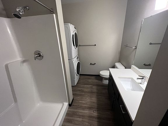 5th image of 142 Paoli St #110