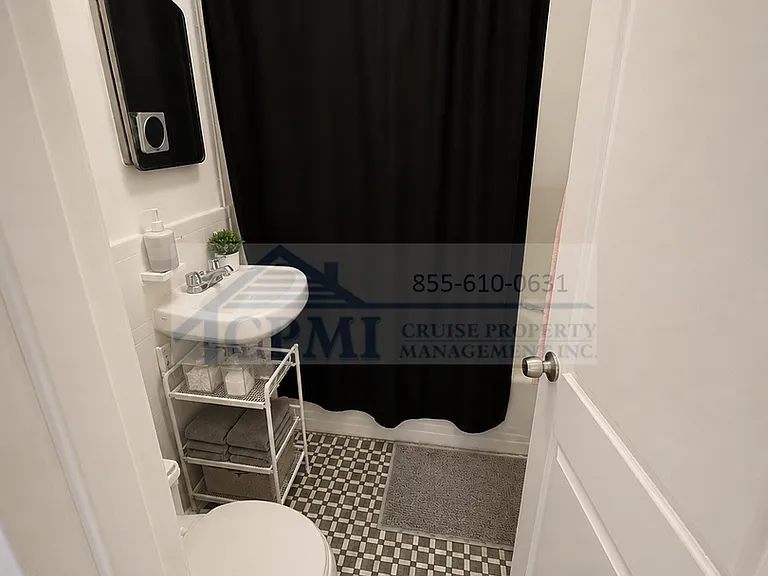 3631 Thomas Ave Miami, FL 33133 — Photo 24