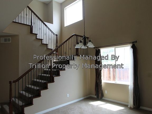 5th image of 31689 Rose Hill Cir