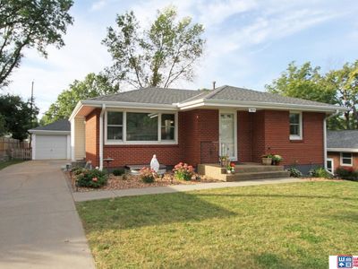 7611 Fairfax Ave, Lincoln, NE, 68505