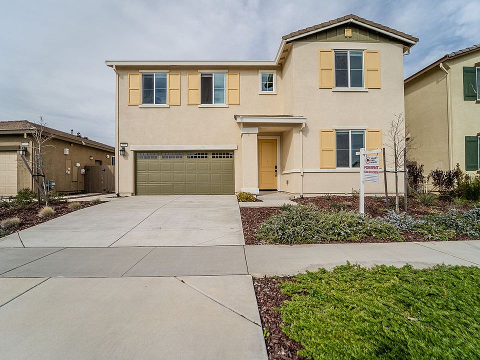 1st image of 2099 Knotty Pine Way