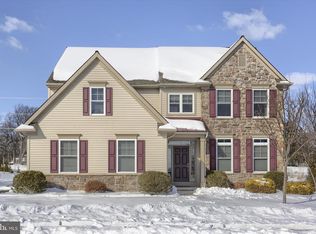 1520 Zestar Dr, Mechanicsburg, PA 17055