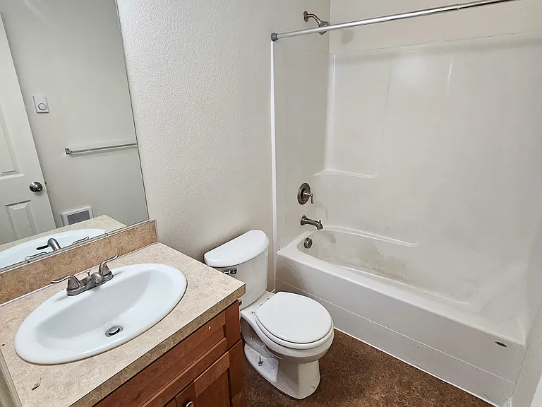 3436 Hadley St NE #3436 — Photo 8
