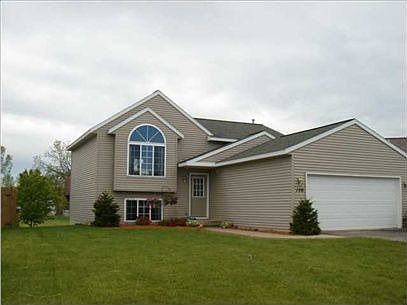 1st image of 150 Waxwing Ct NE