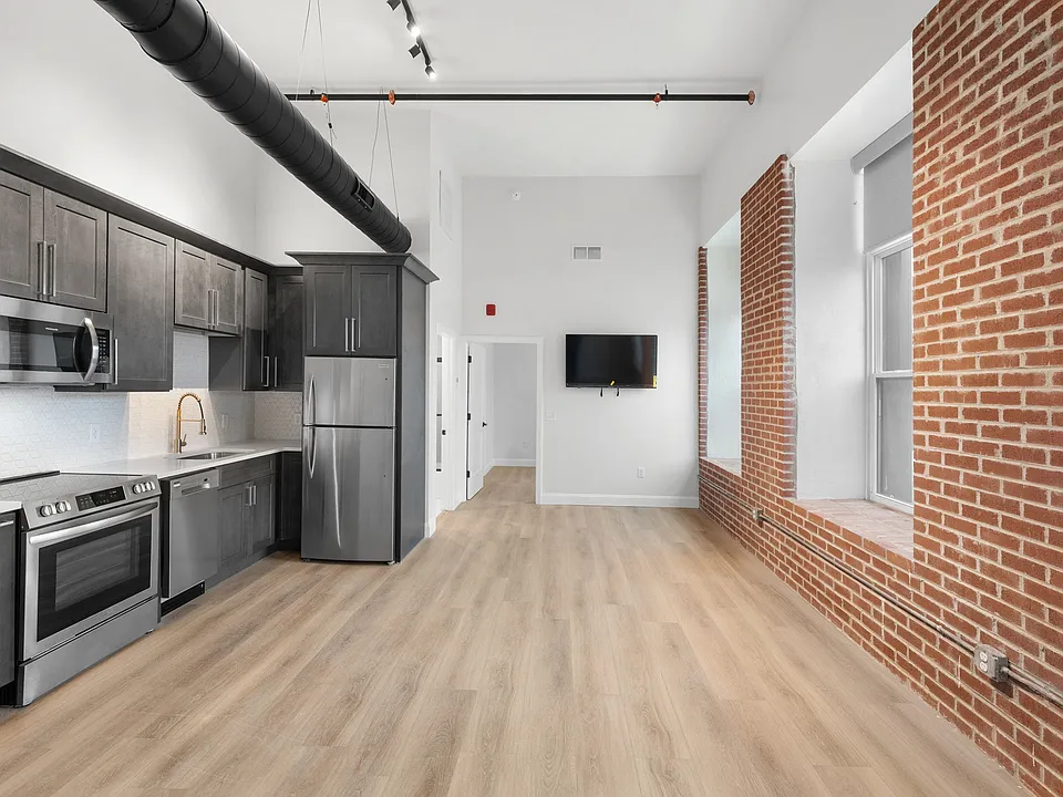 64 Mill St #6