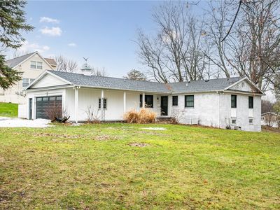 73 Knickerbocker Rd, Pittsford, NY, 14534