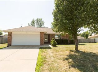 615 S Hulston Ave, Republic, MO 65738
