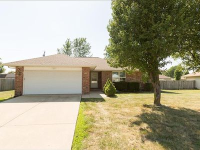 615 S Hulston Ave, Republic, MO, 65738
