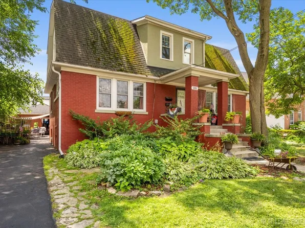 285 Hill Ave, Glen Ellyn, IL 60137