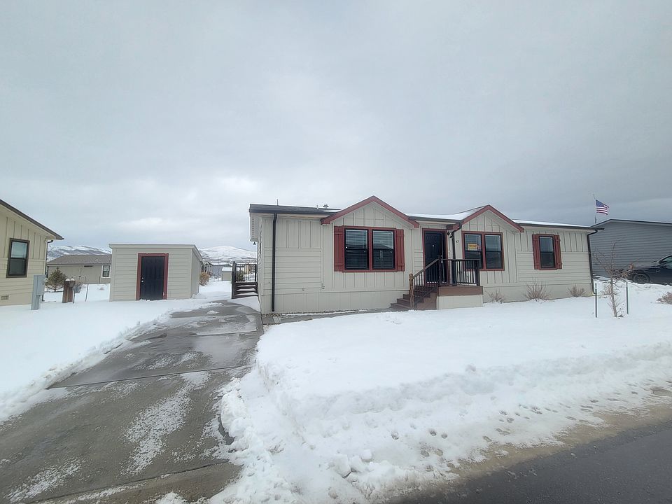 1st image of 551 Summit Trl #47