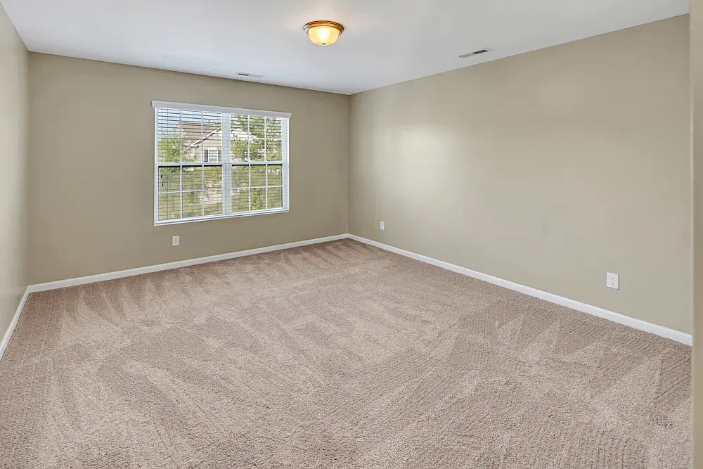 3 bed, 1403 sqft, $1,325 — Photo 4