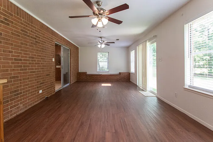 511 Hill St — Photo 19