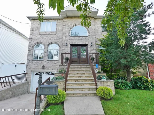 255 8th St, Staten Island, NY 10306