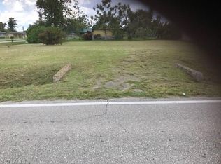307 E Jersey Rd, Lehigh Acres, FL 33936