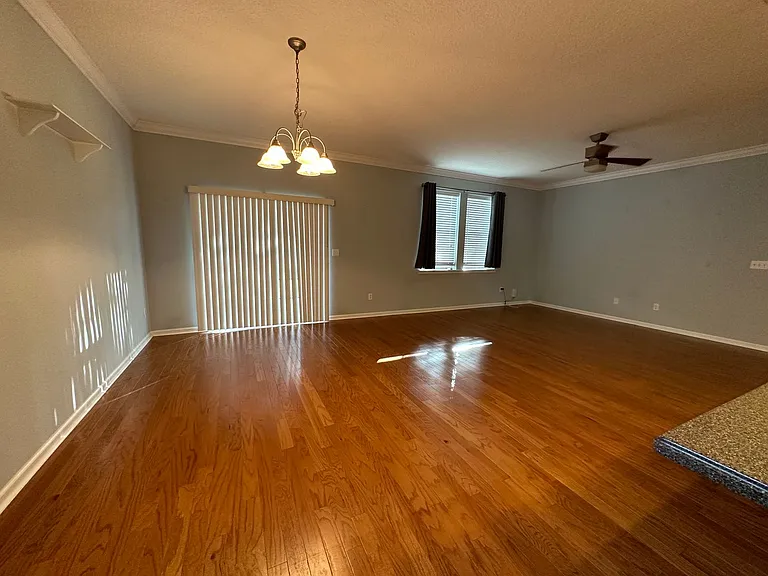 12173 Hatherden Ct — Photo 12
