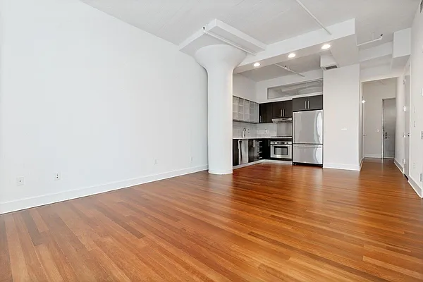 Rented by REAL New York | media 16