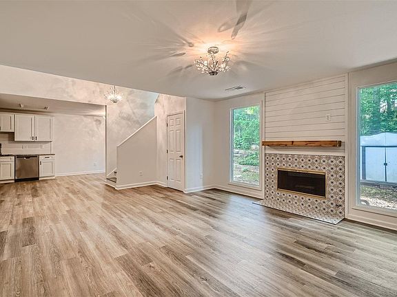 5th image of 287 Toweridge Dr