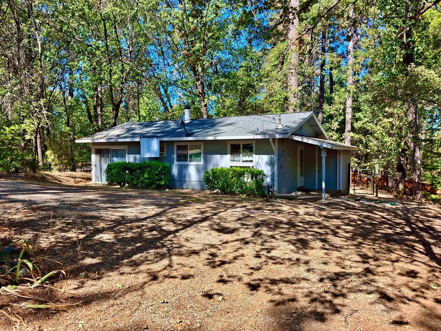 Meadow Vista Home — Photo 2