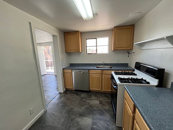 2nd image of 211 Vassar Dr SE #1/2