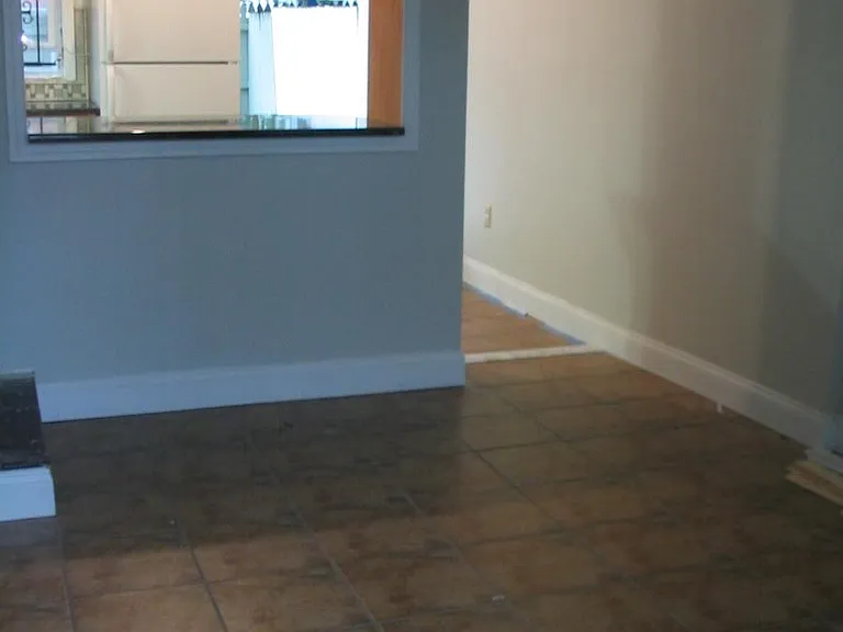 Living-room to kitchen