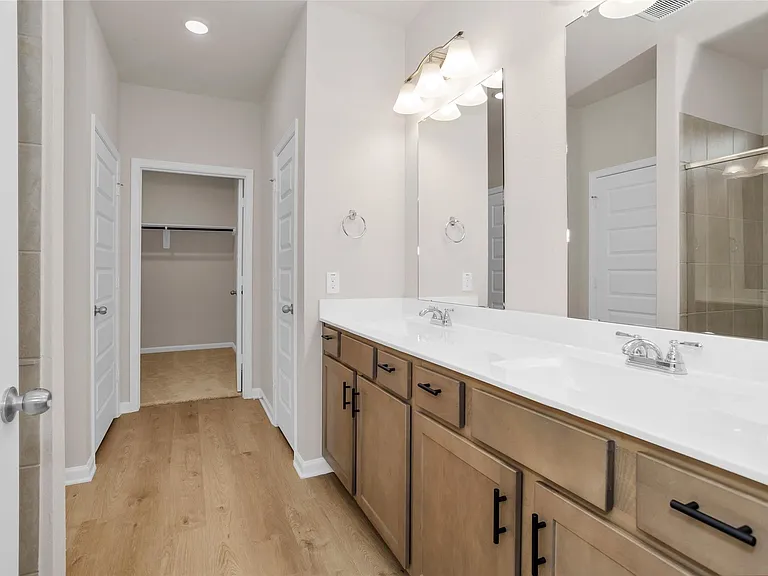 9749 Enclave Ridge Rd — Photo 4