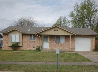 416 S Hickory Pl, Broken Arrow, OK 74012