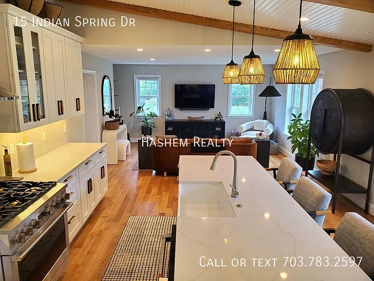 15 Indian Spring Dr — Photo 7